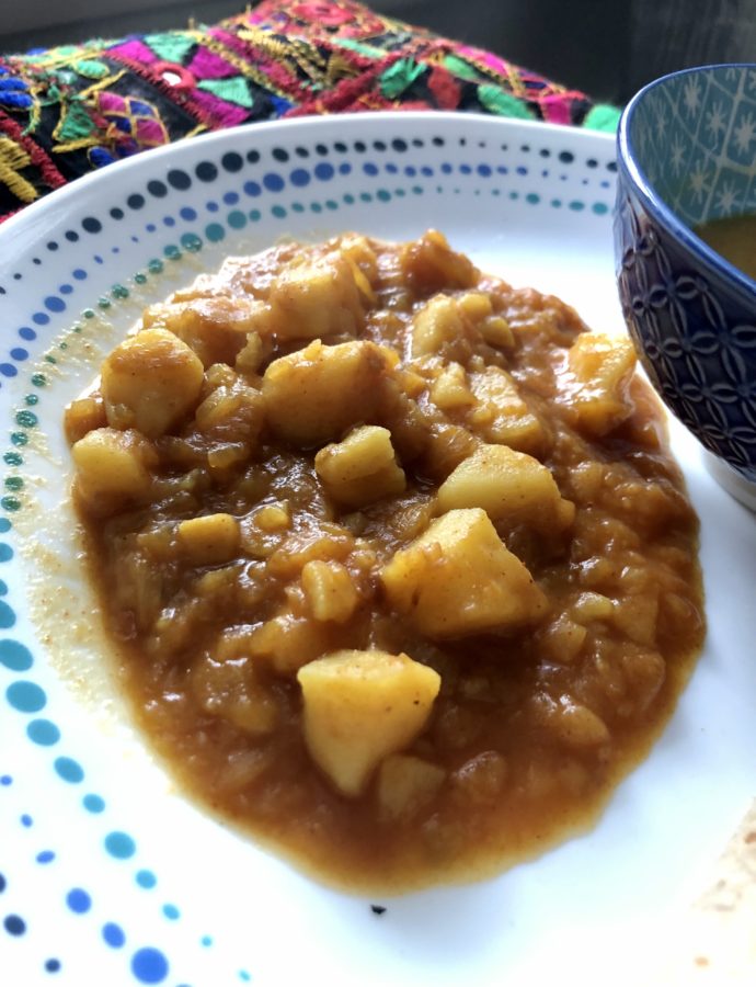 Batata Saung|Potatoes in a chilli and tamarind curry